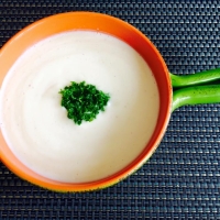 {Vegan} Creamy Cauliflower Soup