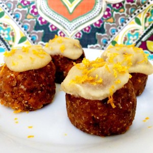 {Vegan & Gluten-Free} Christmas Mini Puddings