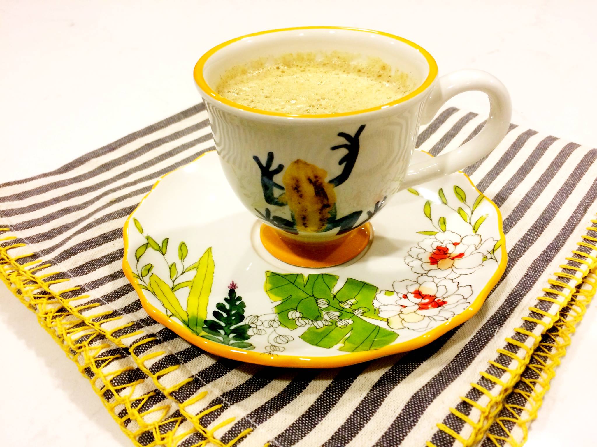 {Vegan} Delicious Golden Milk